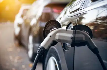 Voiture &eacute;lectrique pour 100 euros mensuels : plus que deux mois avant de pouvoir en profiter&nbsp;!